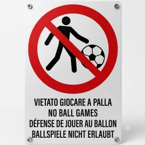 Cartello vietato giocare a palla
